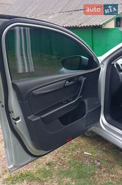 Универсал Volkswagen Passat 2013 в 