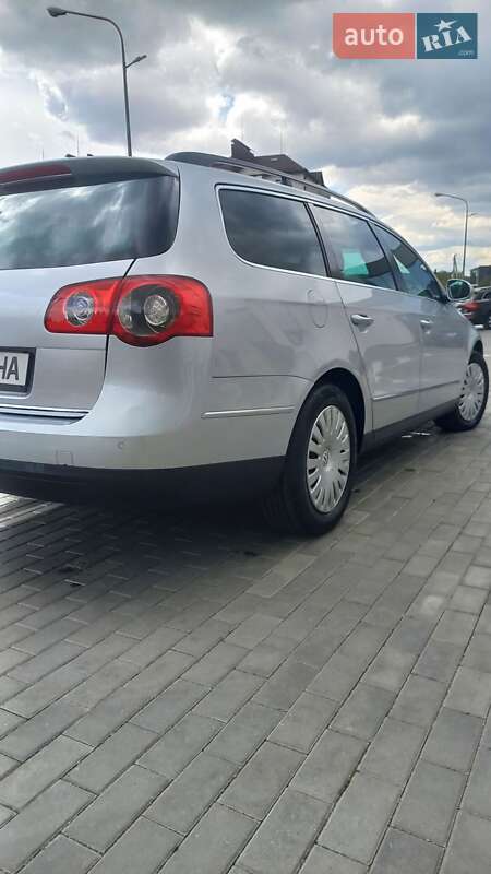 Універсал Volkswagen Passat 2007 в Рівному