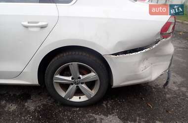 Седан Volkswagen Passat 2011 в 