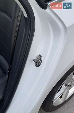 Седан Volkswagen Passat 2011 в 