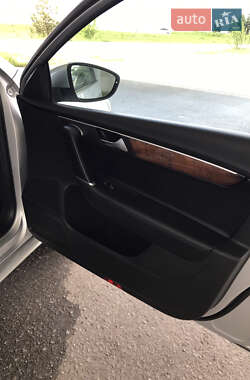 Универсал Volkswagen Passat 2011 в 