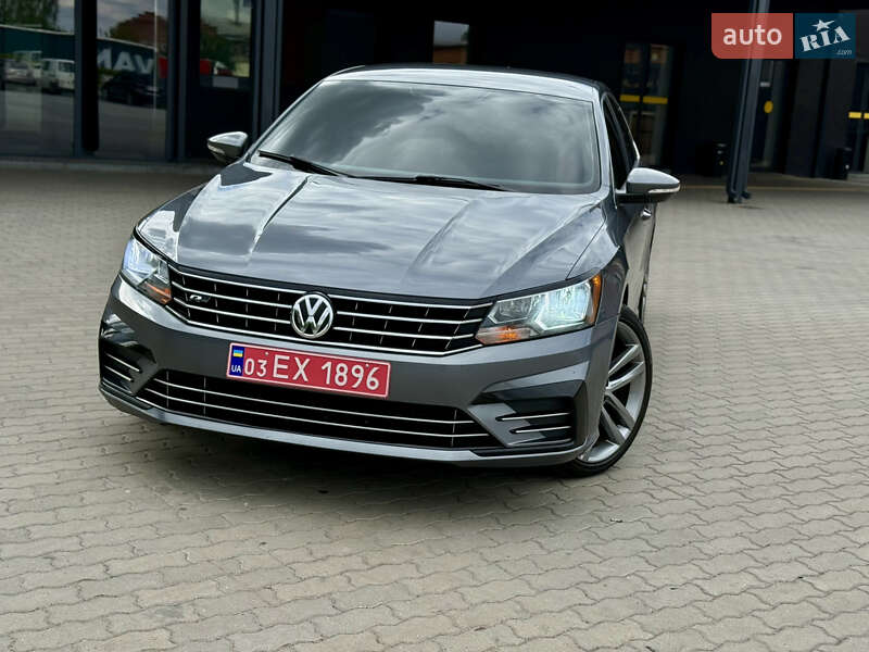 Седан Volkswagen Passat 2016 в 