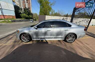 Седан Volkswagen Passat 2017 в Николаеве