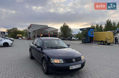 Седан Volkswagen Passat 1997 в 