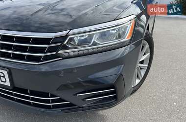 Седан Volkswagen Passat 2017 в 