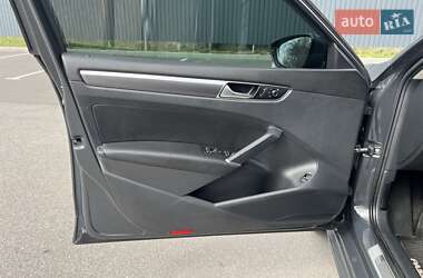 Седан Volkswagen Passat 2017 в 