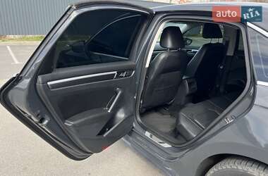 Седан Volkswagen Passat 2017 в 