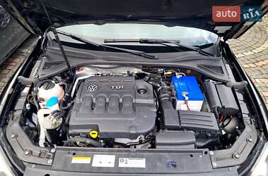 Седан Volkswagen Passat 2015 в 
