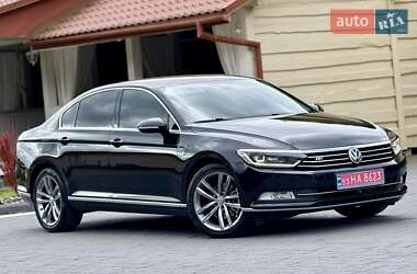 Седан Volkswagen Passat 2015 в 