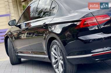 Седан Volkswagen Passat 2015 в 