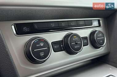 Универсал Volkswagen Passat 2015 в 
