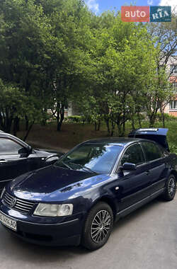 Седан Volkswagen Passat 1997 в 