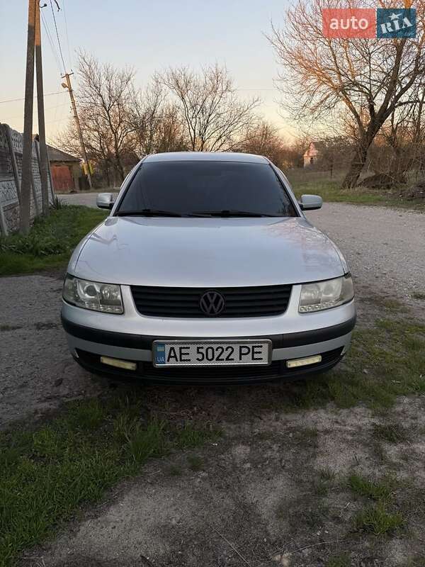 Седан Volkswagen Passat 1997 в 
