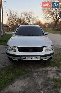 Седан Volkswagen Passat 1997 в 
