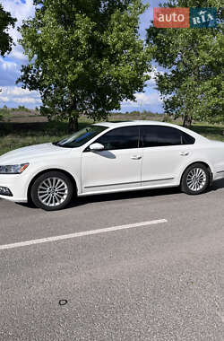 Седан Volkswagen Passat 2016 в 