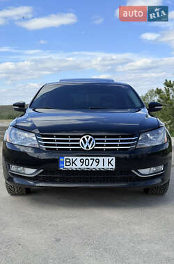 Седан Volkswagen Passat 2014 в 