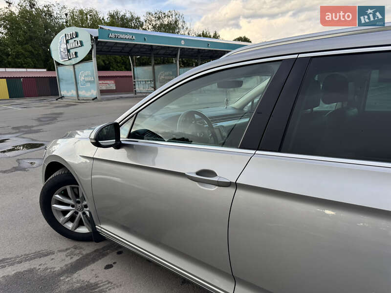 Универсал Volkswagen Passat 2015 в Немирове фото 10 Универсал Volkswagen Passat 2015 в Немирове