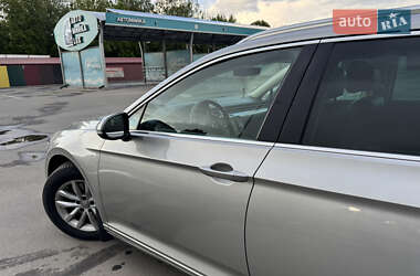 Універсал Volkswagen Passat 2015 в 
