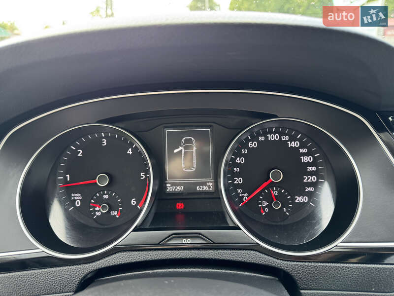 Универсал Volkswagen Passat 2015 в Немирове фото 24 Универсал Volkswagen Passat 2015 в Немирове