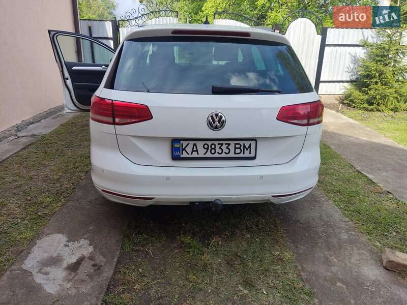 Универсал Volkswagen Passat 2015 в Киеве