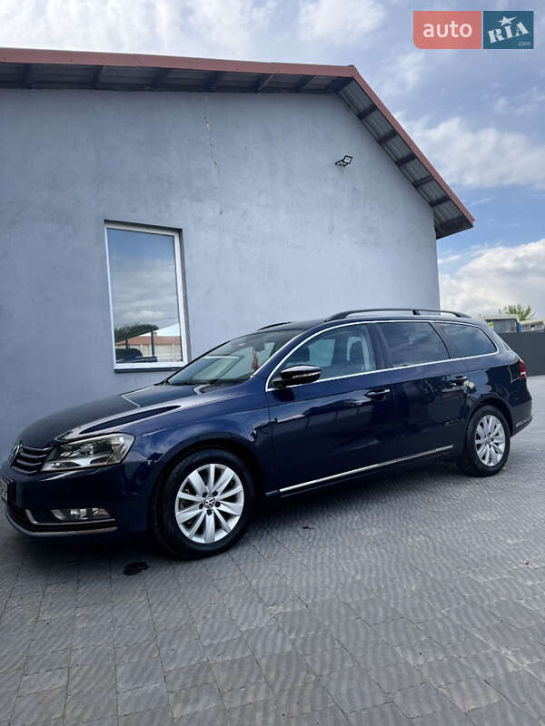 Универсал Volkswagen Passat 2011 в Львове фото 12 Универсал Volkswagen Passat 2011 в Львове