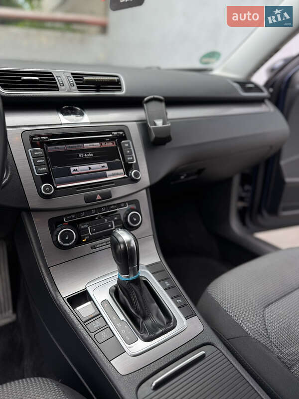 Универсал Volkswagen Passat 2011 в Львове фото 27 Универсал Volkswagen Passat 2011 в Львове
