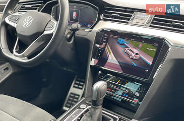 Універсал Volkswagen Passat 2021 в 