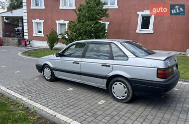 Седан Volkswagen Passat 1989 в 