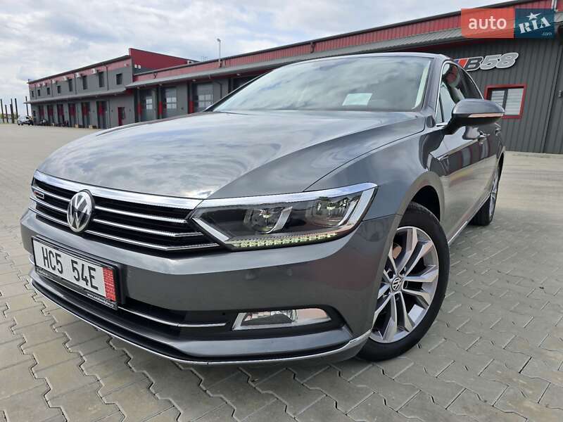Седан Volkswagen Passat 2016 в Ковелі