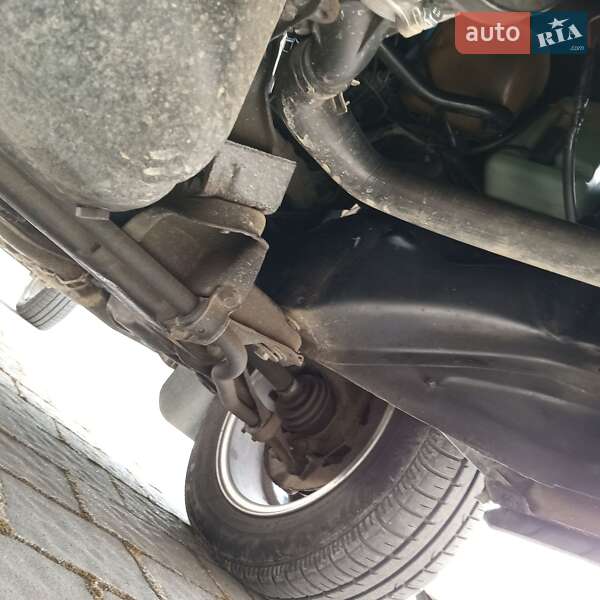 Хетчбек Volkswagen Passat 1987 в Чернівцях фото 22 Хетчбек Volkswagen Passat 1987 в Чернівцях