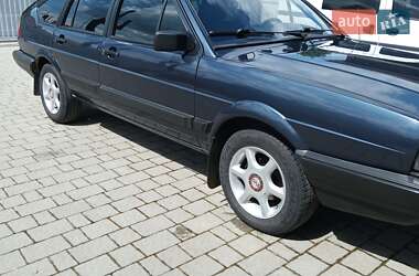 Хэтчбек Volkswagen Passat 1987 в Черновцах