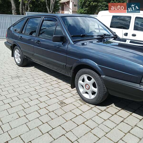 Хетчбек Volkswagen Passat 1987 в Чернівцях фото 4 Хетчбек Volkswagen Passat 1987 в Чернівцях