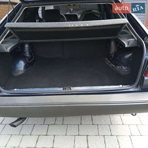 Хетчбек Volkswagen Passat 1987 в Чернівцях фото 19 Хетчбек Volkswagen Passat 1987 в Чернівцях