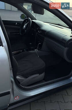 Универсал Volkswagen Passat 2004 в 