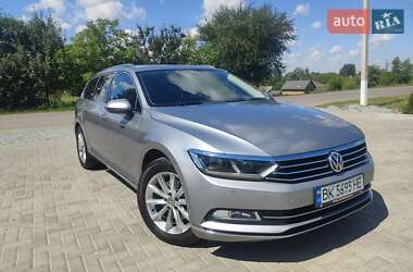 Універсал Volkswagen Passat 2018 в Рівному