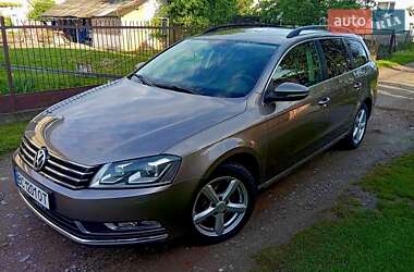 Универсал Volkswagen Passat 2011 в Львове