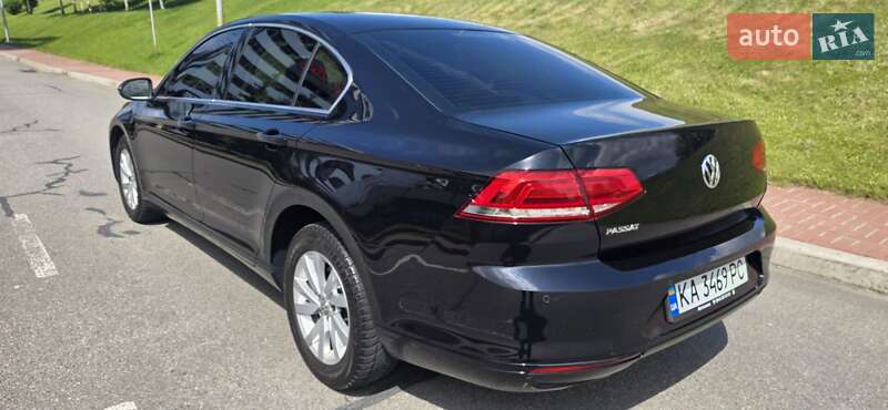 Седан Volkswagen Passat 2019 в Києві