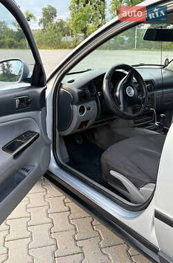 Универсал Volkswagen Passat 2004 в 