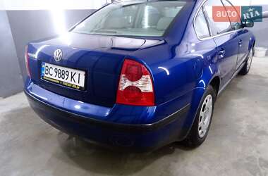 Седан Volkswagen Passat 2001 в 