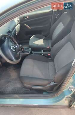 Універсал Volkswagen Passat 1997 в 
