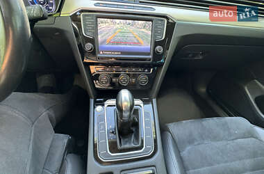 Универсал Volkswagen Passat 2015 в 