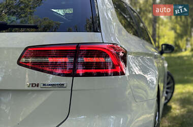 Универсал Volkswagen Passat 2015 в 
