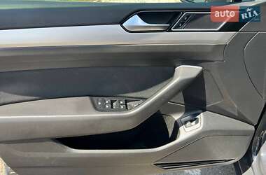 Універсал Volkswagen Passat 2015 в 