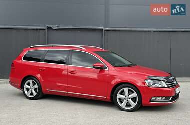 Універсал Volkswagen Passat 2011 в Києві