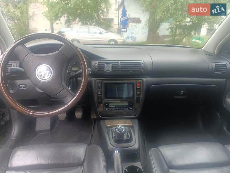 Универсал Volkswagen Passat 2002 в Запорожье