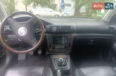 Універсал Volkswagen Passat 2002 в 