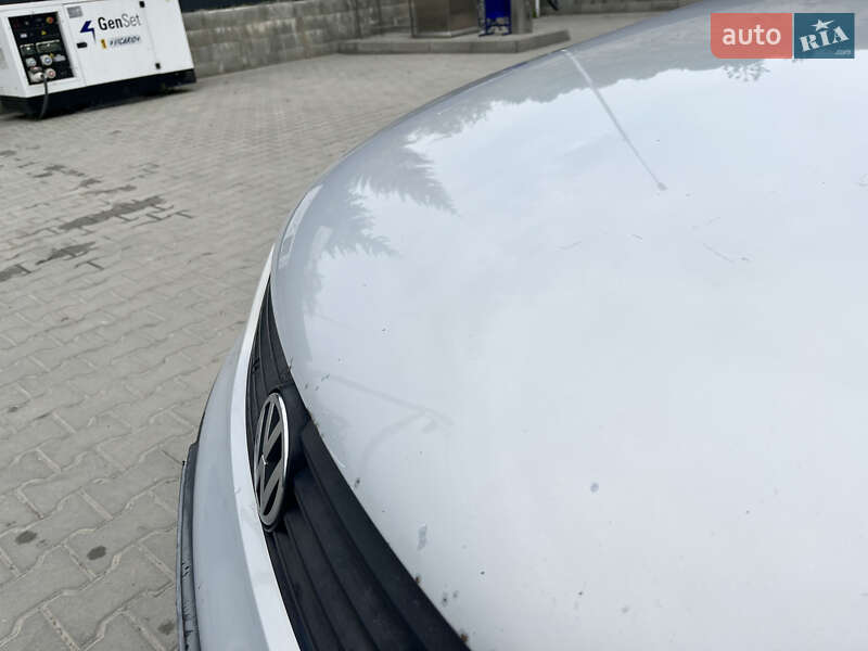 Седан Volkswagen Passat 1997 в Галичі