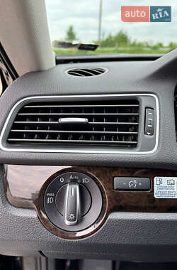 Седан Volkswagen Passat 2014 в 