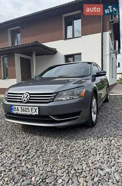 Седан Volkswagen Passat 2012 в Жашкове