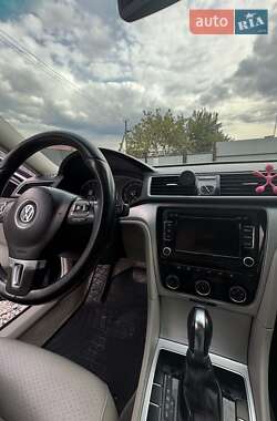 Седан Volkswagen Passat 2012 в Жашкове